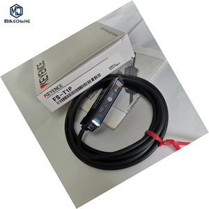 Amplificateur à fibre optique de type fin FS-T1P, sortie PNP avec prévention de la saturation pour l'automatisation industrielle - Product Image 1