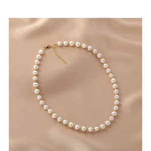 Collier de perles d'eau douce naturelles pour femmes WENCHI, collier de clavicule à perles de luxe léger, design original de haute qualité - Product Image 1