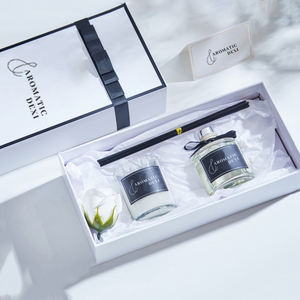 Décoration de la maison, <span class=keywords><strong>air</strong></span> frais, parfum naturel, <span class=keywords><strong>huile</strong></span> <span class=keywords><strong>essentielle</strong></span>, <span class=keywords><strong>diffuseur</strong></span> de roseaux et bougies de soja comme cadeaux de Noël - Product Image 1