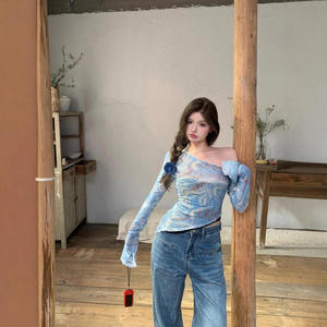 Camiseta de mujer con hombros descubiertos, de malla azul, con ombligo expuesto, ajuste ceñido, transpirable, de secado rápido, elegante, para verano - Product Image 2