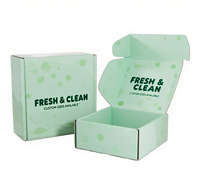Boîte postale ondulée en papier kraft avec logo personnalisé conception gratuite boîtes d'expédition de vêtements en matériaux recyclés avec logo pour chaussettes vêtements