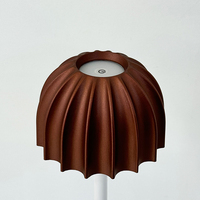 Lampe de table sans fil à LED 2025, design moderne, 2000 mAh, rechargeable, commande tactile, gradation progressive, portable pour restaurant, intérieur, maison