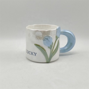 Ensemble de 3 tasses en céramique à motifs floraux en relief, <span class=keywords><strong>lotus</strong></span>, lavande, tulipe, poignée rose, tasse à thé, vente en gros - Product Image 2
