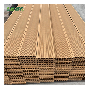 Suelo de Madera Compuesta para Exteriores, Antideslizante, Impermeable, con Sistema de Enclavamiento, Superficie Lisa, para Jardín y Patio - Product Image 1