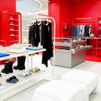 Renommer la marque Lift |   Décoration et mobilier pour magasin de mode - Ensemble complet d'agencements de présentation pour boutique de vêtements