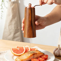 Moulin à poivre et salière en bois d'acacia durable et écologique à manivelle, moulin à épices en bois massif pour la cuisine occidentale