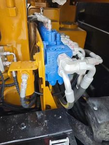 เครื่องขุดมือสอง13ตัน SY135C จากประเทศจีนสภาพการทำงานที่ดีตลับลูกปืนเกียร์เครื่องยนต์แข่งขัน - Product Image 4