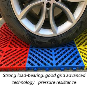 Revêtement de sol en plastique robuste à emboîtement Carreaux de sol pour garage - Product Image 2