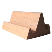 Support de téléphone portable en bois de hêtre durable, gravé, de forme irrégulière, au design moderne, pour une utilisation au bureau et à la maison