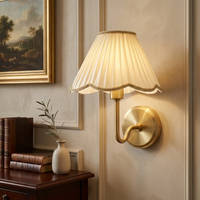 Applique murale LED sans fil rechargeable avec abat-jour en tissu plissé, à intensité tactile, pour chevet, couloir, ambiance intérieure - Stock US