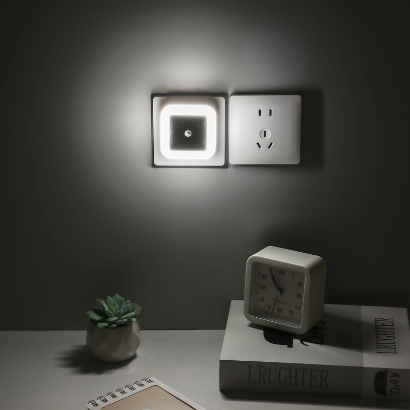 Light-controlled square white