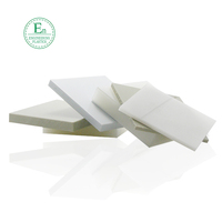 Feuille de film de panneau de polycarbonate de pp Bloc de coupe pliant acrylique extrudé fait de panneau de plastique ondulé blanc multi