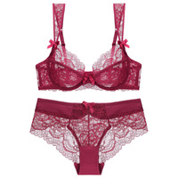 Ensemble de lingerie féminine haut de gamme en dentelle — Soutien-gorge à armatures et culotte en dentelle (Ensemble 2 pièces)
