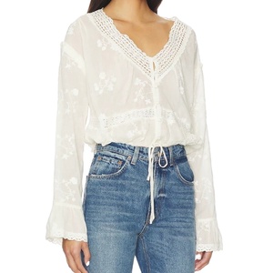 Blusa Elegante de Manga Larga para Mujer, Cuello en V, Color Sólido, Ajustada, con Bordado Calado y Encaje, Estilo Casual - Product Image 1