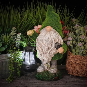 Statue <span class=keywords><strong>de</strong></span> nain <span class=keywords><strong>de</strong></span> <span class=keywords><strong>jardin</strong></span> personnalisée en gros avec lumières solaires - Product Image 1