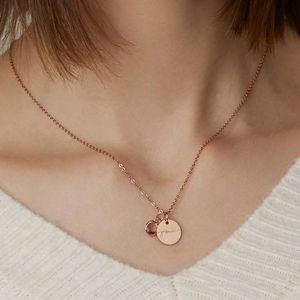 Collier personnalisé YBcustom avec nom gravé, en acier inoxydable, zircon, chaîne tendance, breloque ronde gravée, plaqué or 18 carats - Product Image 3