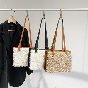 2023 pelliccia di lana di agnello soffici borse per la spesa di moda <span class=keywords><strong>Shearling</strong></span> borse da <span class=keywords><strong>donna</strong></span> in PU borse da <span class=keywords><strong>donna</strong></span> borse e borsette da <span class=keywords><strong>donna</strong></span> - Product Image 4