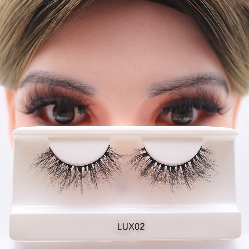 LUX02