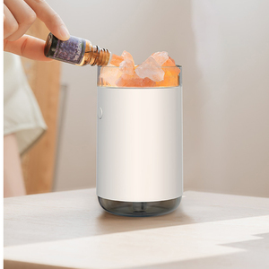 Nouvelle machine d'aromathérapie hydratante de brouillard d'ions négatifs de couleur de pierre de sel de cristal portatif - Product Image 2