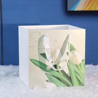 Sac en papier cartonné blanc laminé de luxe QH, logo personnalisé, grand et moyen, sac cadeau blanc robuste, sac de magasin de vêtements