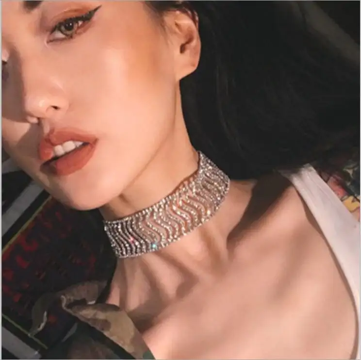 Kalung Choker Bunga Berlian Imitasi untuk Wanita Choker Tebal Pernyataan Choker Perhiasan Leher Aksesori Perhiasan Mode