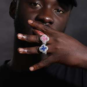 Bague Hip Hop élégante en diamant Moissanite avec design bling, parfaite pour les cadeaux et les occasions spéciales du fournisseur indien - Product Image 3