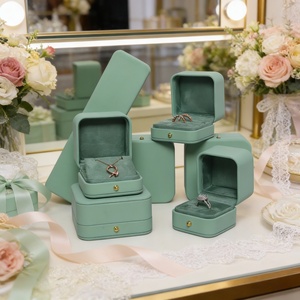 Boîte à bijoux en daim marine avec éclairage, boîte de rangement élégante pour bijoux en daim, boîte cadeau haut de gamme personnalisée et détachable - Product Image 2