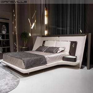 หัวเตียงโค้งหุ้มเบาะหนัง ยี่ห้อ Gainsville Furniture สำหรับเตียงขนาดคิงไซส์และควีนไซส์ ดีไซน์หรูหราทันสมัย โครงเตียงรูปทรงโค้ง - Product Image 3