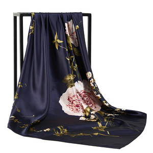 <span class=keywords><strong>Sciarpa</strong></span> stampata alla moda 2023 per <span class=keywords><strong>donna</strong></span> foulard in raso di seta di lusso sciarpe floreali leopardo Vintage Bandana su misura femminile - Product Image 6