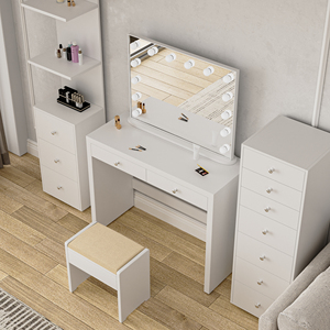 Comò Moderno Bianco con Luci LED e Specchio Regolabile, Tavolo da Trucco Resistente per Camera da Letto e Hotel - Vendita all'Ingrosso - Product Image 3