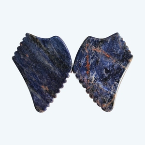 Masseur facial en jade à rayures bleues en vrac, réduit les poches, pierre de gua sha, logo personnalisé, gua sha bleu - Product Image 3