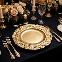Assiettes de présentation dorées élégantes Wojia 13 pouces, bordure florale en relief, revêtement poudré, assiette en plastique de luxe, décoration de table pour banquet et événements