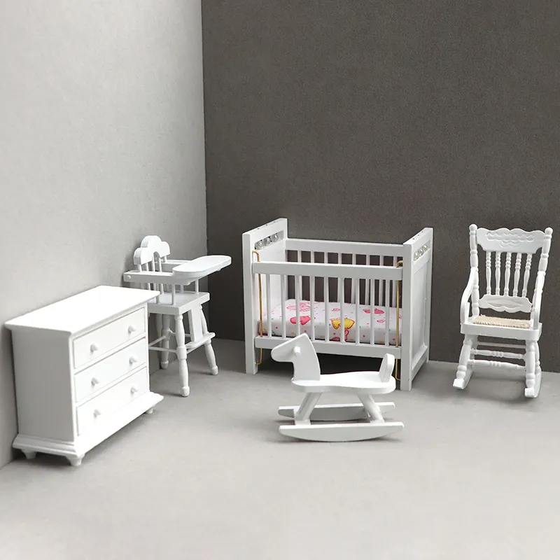 Meuble de maison de poupée en bois blanc 1:12, ensemble de chambres d'enfants, chaise à bascule, flambant neuf