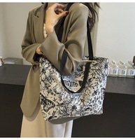 Sac fourre-tout à bandoulière de luxe Designer partout impression toile réutilisable Extra Large voyage de nuit sac à bandoulière à croix française