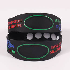 Braccialetti in silicone nfc viola arancione trasparente RFID regolabile a bottone elastico in gomma con logo oem debossed - Product Image 5