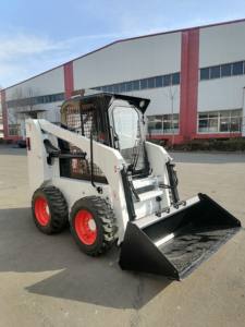 Sistem Pompa Hidrolik Mesin Perkins <span class=keywords><strong>Diesel</strong></span> Mini Wheeled <span class=keywords><strong>Loader</strong></span> <span class=keywords><strong>Skid</strong></span> Steer <span class=keywords><strong>Loader</strong></span> Kapasitas 830kg Efisiensi Tinggi Penggunaan Rumah Tangga - Product Image 6