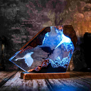 Lampe décorative en résine 3D, scène de dragon noir et blanc crachant du feu, lampe de table LED pour la maison et le bureau - Product Image 1