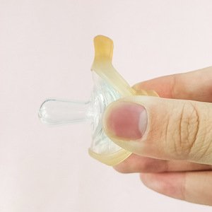 Sucette apaisante pour bébé, extra douce, adaptée aux nouveau-nés et aux bébés de 0 à 3 mois, conçue pour prévenir les <span class=keywords><strong>gaz</strong></span> et les poussées dentaires - Product Image 3
