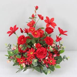 Arrangement de <span class=keywords><strong>boule</strong></span> de fleurs en soie personnalisé coureur parfait pour les décorations de fête d'anniversaire ou de mariage - Product Image 2