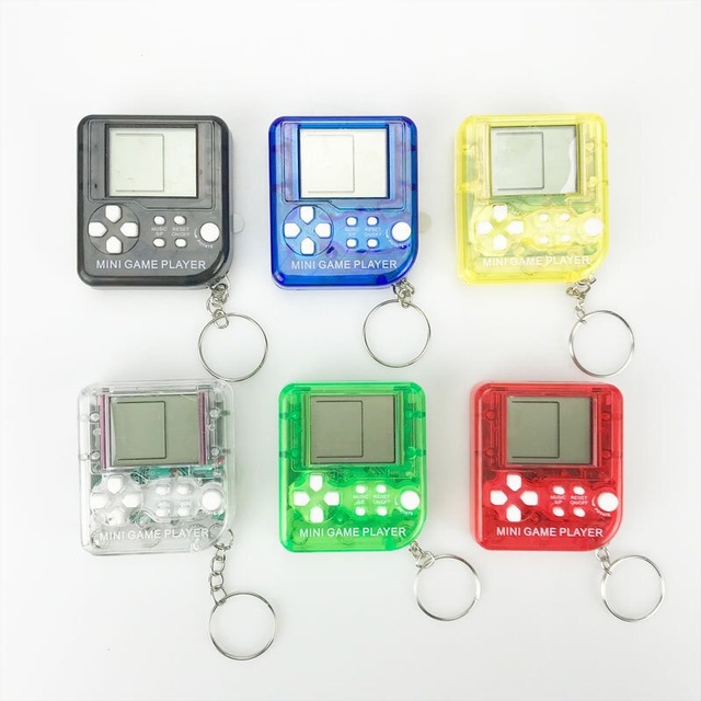 New Portable Mini Pocket 99 Games 1 Retro Nostalgic Classic Video Handheld Game Console Mini Keychain Button Cell Battery Model