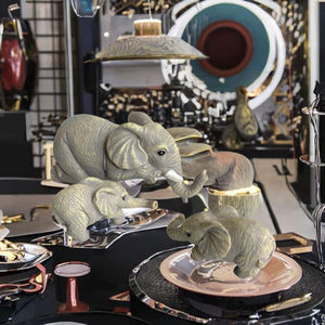 Escultura de resina de elefante 3D creativa artística al por mayor pintada a mano decoración de Navidad para el hogar madre hijo Artificial - Product Image 3