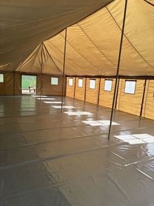 Tente de camping en toile robuste personnalisée 12x6M pour 30-40 personnes, idéale pour le désert, facile à assembler, en vente - Product Image 4