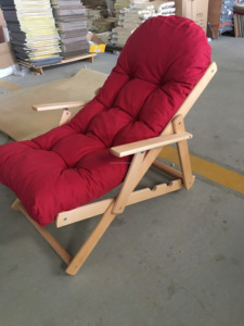 Cadeira Chaise Lounge Tradicional de Madeira Sólida JIA MU JIA com Capa de Tecido, Dobrável para Uso na Sala de Estar e Quarto - Product Image 3