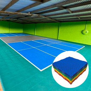 Terrain de pickleball portable pour arrière-cour avec sol suspendu pour terrain de sport sol en plastique pour pickleball - Product Image 1
