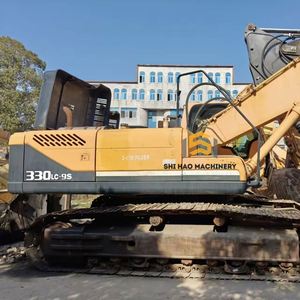 Excavadora Hyundai 330LC-9S Usada de 33 Toneladas para Trabajos Pesados de Demolición y Construcción - Product Image 1