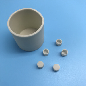Crucible en céramique de nitrure d'aluminium personnalisé, crucible cylindrique en céramique AlN - Product Image 4