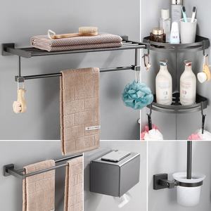 Set di Accessori di Lusso per il Bagno in Alluminio Grigio Canna di Fucile, Organizer da Parete con Portasciugamani a Barra e a Ripiano - Product Image 2