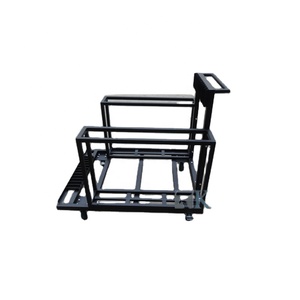 Scène mobile avec chariot pour spectacles en plein air, plateforme de scène simple avec finition moquettée - Product Image 1