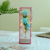 QY Creative Bunga Valentine Hari Ibu dalam Kotak Hadiah PVC Transparan 3pcs Lampu LED Buket Bunga Mawar Sabun Buatan
