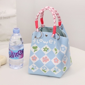 Sac à main personnalisable en tricot rayé, motif floral élégant, vente en gros, sac seau de voyage au crochet sur mesure, sac de shopping - Product Image 6